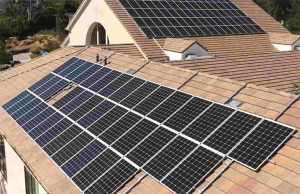 What is the disadvantage of solar roof