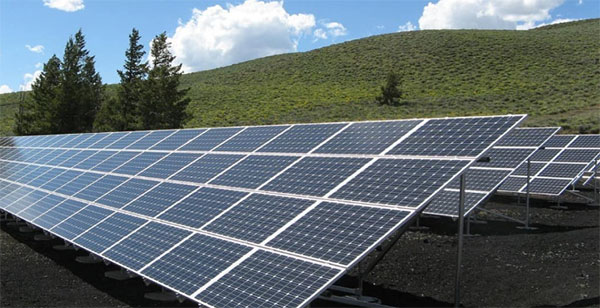 Is solar photovoltaic cell renewable or nonrenewable？