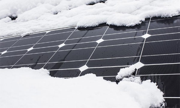Do solar panels produce more in summer than winter 