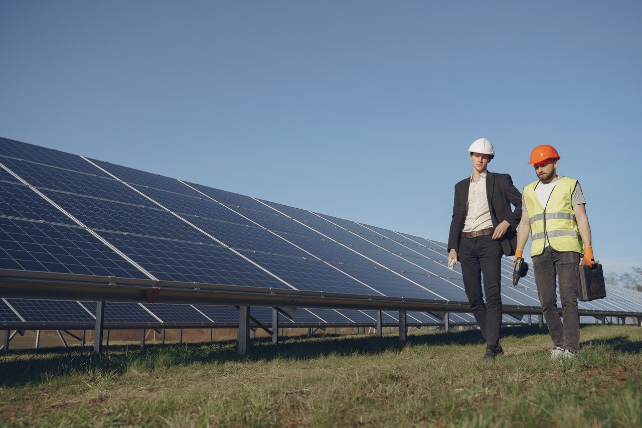 5 Steps To Efficiently Charge Your Batteries With The Sun