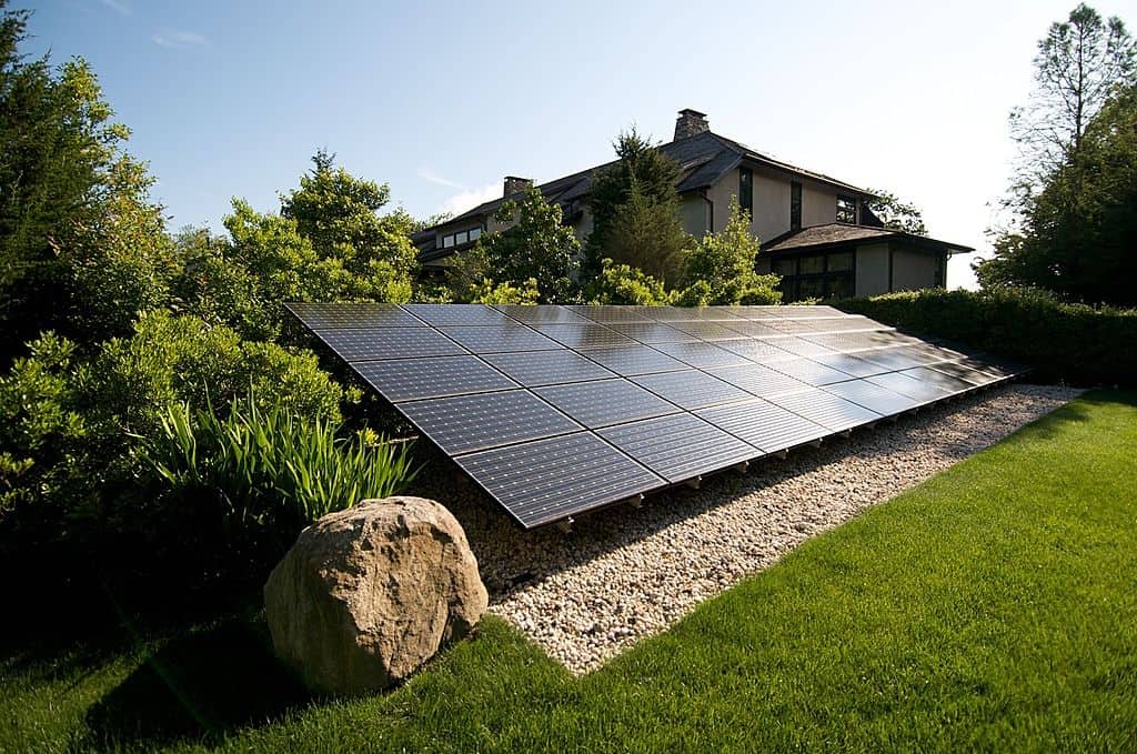 Best 5 Solar Panel Cleaning Solutions On The Market