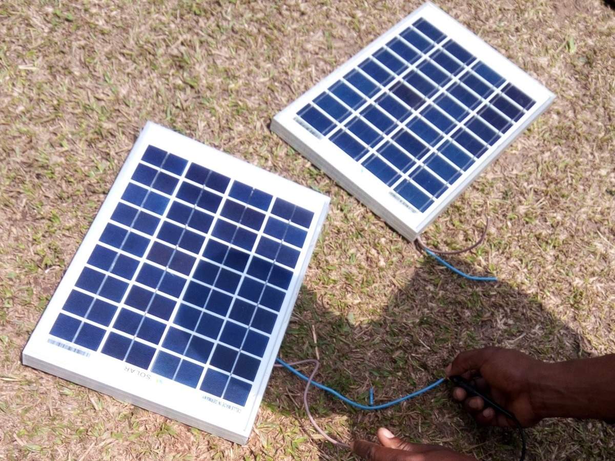 How much power can a mini solar panel generate